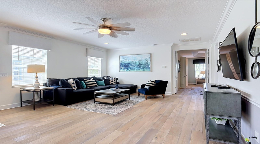 Kissimmee, Florida 34747, 6 Bedroom Bedrooms, ,7 Bathroombathrooms,Residential,For Sale,Fairview,0,Mfro6440334