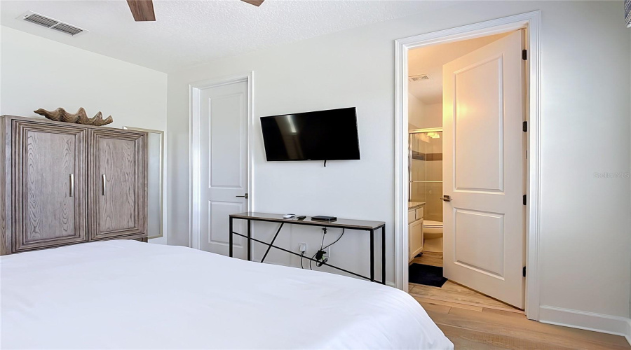 Kissimmee, Florida 34747, 6 Bedroom Bedrooms, ,7 Bathroombathrooms,Residential,For Sale,Fairview,0,Mfro6440334
