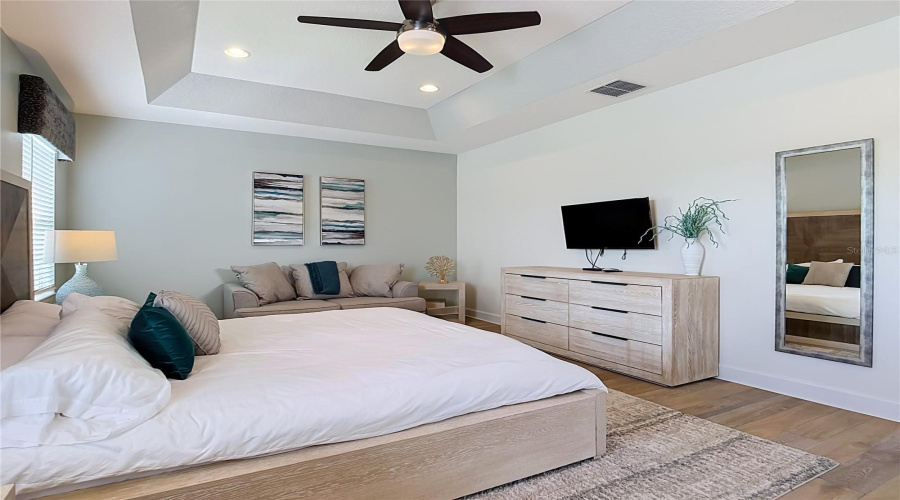 Kissimmee, Florida 34747, 6 Bedroom Bedrooms, ,7 Bathroombathrooms,Residential,For Sale,Fairview,0,Mfro6440334