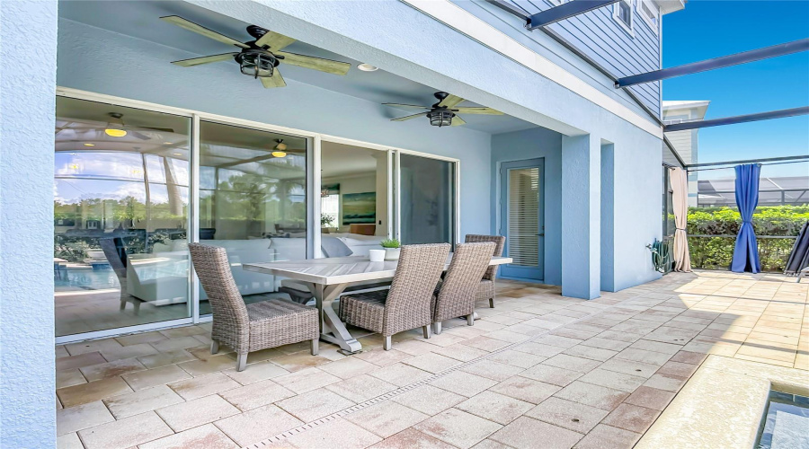 Kissimmee, Florida 34747, 6 Bedroom Bedrooms, ,7 Bathroombathrooms,Residential,For Sale,Fairview,0,Mfro6440334