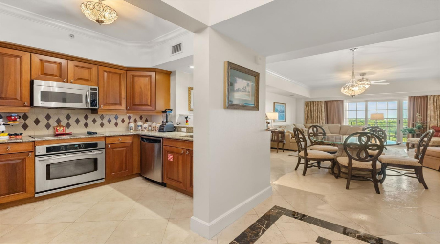 Kissimmee, Florida 34747, 2 Bedroom Bedrooms, ,2 Bathroombathrooms,Residential,For Sale,Gathering,0,Mfro6442851