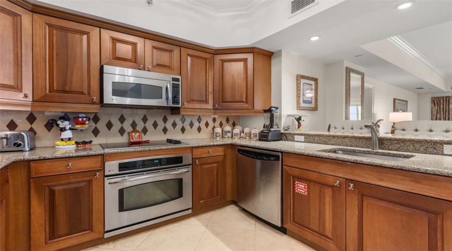 Kissimmee, Florida 34747, 2 Bedroom Bedrooms, ,2 Bathroombathrooms,Residential,For Sale,Gathering,0,Mfro6442851