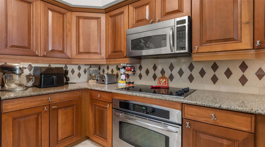 Kissimmee, Florida 34747, 2 Bedroom Bedrooms, ,2 Bathroombathrooms,Residential,For Sale,Gathering,0,Mfro6442851