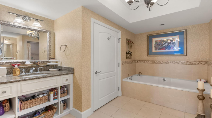 Kissimmee, Florida 34747, 2 Bedroom Bedrooms, ,2 Bathroombathrooms,Residential,For Sale,Gathering,0,Mfro6442851