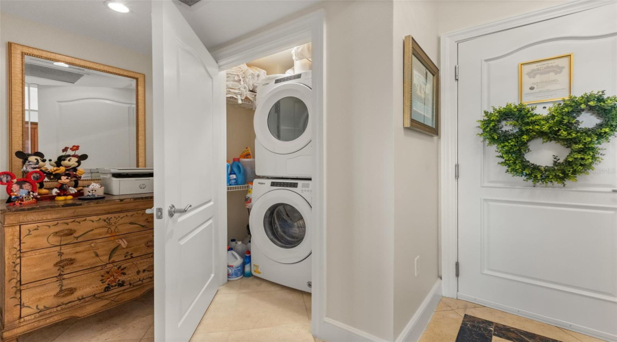 Kissimmee, Florida 34747, 2 Bedroom Bedrooms, ,2 Bathroombathrooms,Residential,For Sale,Gathering,0,Mfro6442851