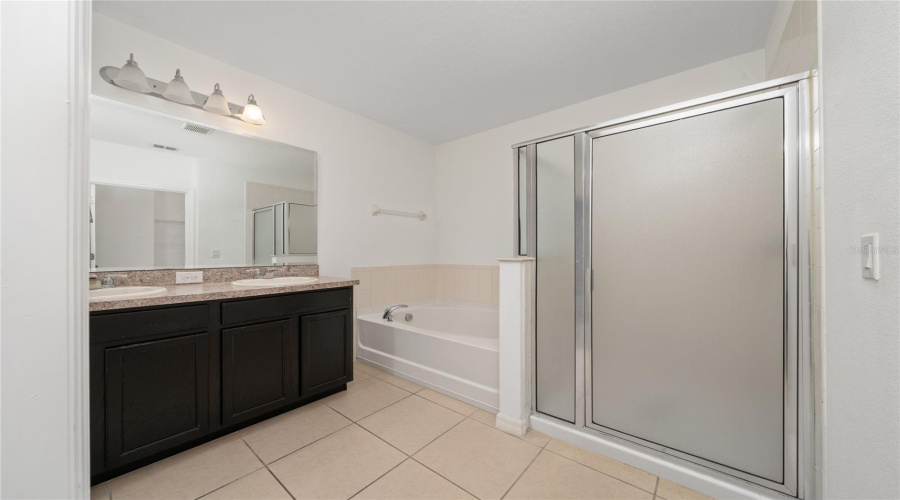 Davenport, Florida 33897, 4 Bedroom Bedrooms, ,2 Bathroombathrooms,Residential,For Sale,Ogelthorpe,0,Mfro6442931