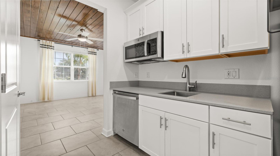 Davenport, Florida 33837, 4 Bedroom Bedrooms, ,3 Bathroombathrooms,Residential,For Sale,Preston,0,Mfrs5157486
