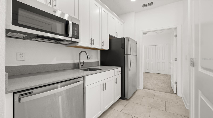 Davenport, Florida 33837, 4 Bedroom Bedrooms, ,3 Bathroombathrooms,Residential,For Sale,Preston,0,Mfrs5157486