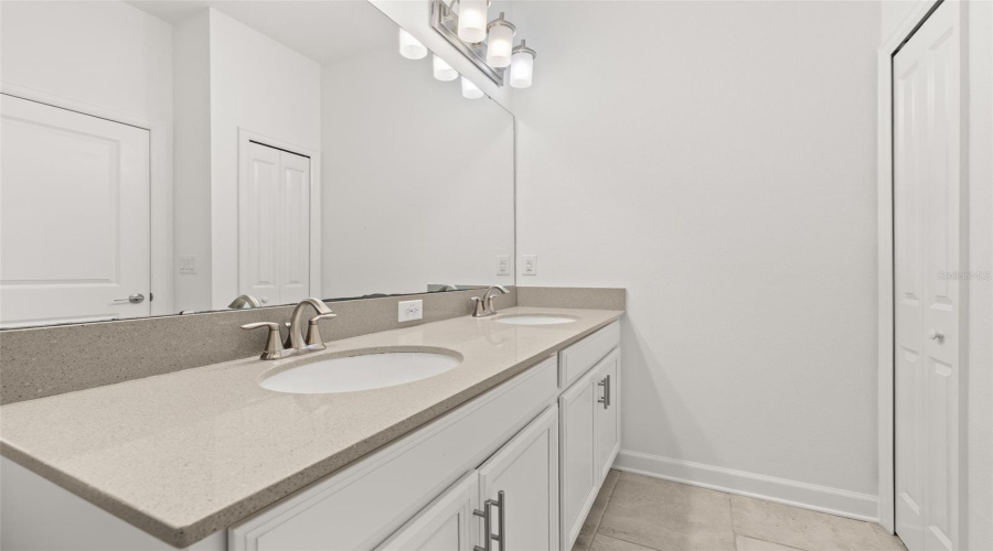 Davenport, Florida 33837, 4 Bedroom Bedrooms, ,3 Bathroombathrooms,Residential,For Sale,Preston,0,Mfrs5157486