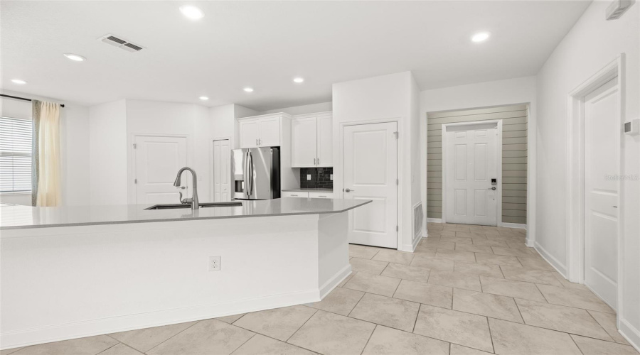Davenport, Florida 33837, 4 Bedroom Bedrooms, ,3 Bathroombathrooms,Residential,For Sale,Preston,0,Mfrs5157486