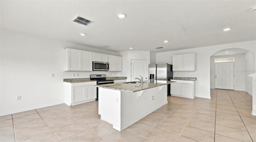 Davenport, Florida 33837, 5 Bedroom Bedrooms, ,3 Bathroombathrooms,Residential,For Sale,Buckeye,0,Mfro6443364
