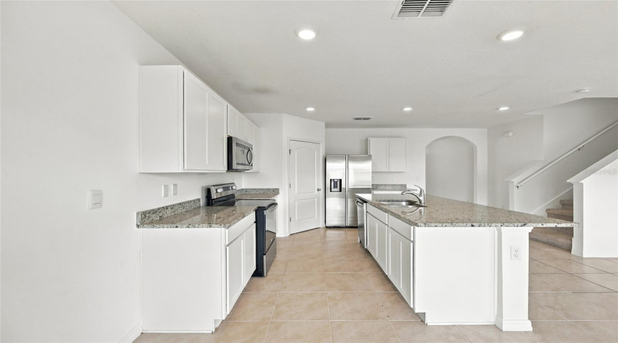 Davenport, Florida 33837, 5 Bedroom Bedrooms, ,3 Bathroombathrooms,Residential,For Sale,Buckeye,0,Mfro6443364
