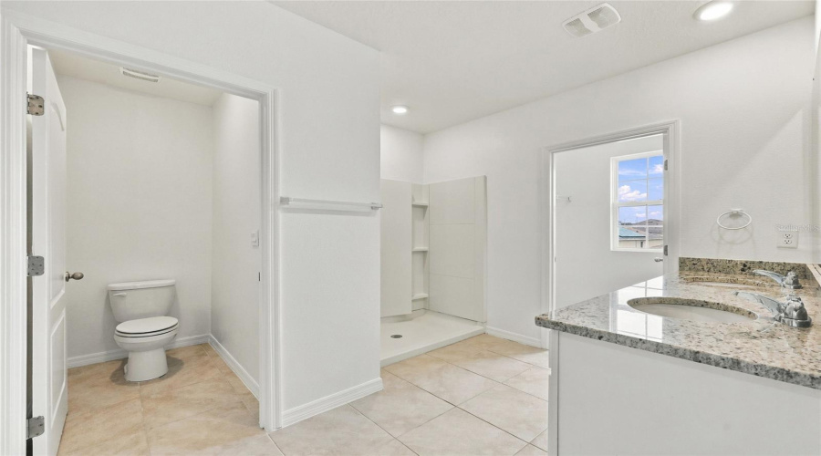 Davenport, Florida 33837, 5 Bedroom Bedrooms, ,3 Bathroombathrooms,Residential,For Sale,Buckeye,0,Mfro6443364