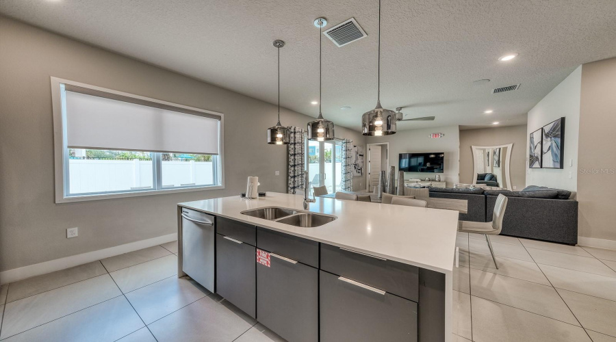Kissimmee, Florida 34747, 3 Bedroom Bedrooms, ,2 Bathroombathrooms,Residential,For Sale,Sandy Ridge,0,Mfro6443351