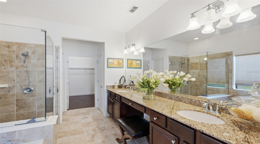 Davenport, Florida 33837, 4 Bedroom Bedrooms, ,4 Bathroombathrooms,Residential,For Sale,La Cresta,0,Mfrs5157915