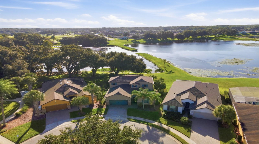 Davenport, Florida 33837, 4 Bedroom Bedrooms, ,4 Bathroombathrooms,Residential,For Sale,La Cresta,0,Mfrs5157915