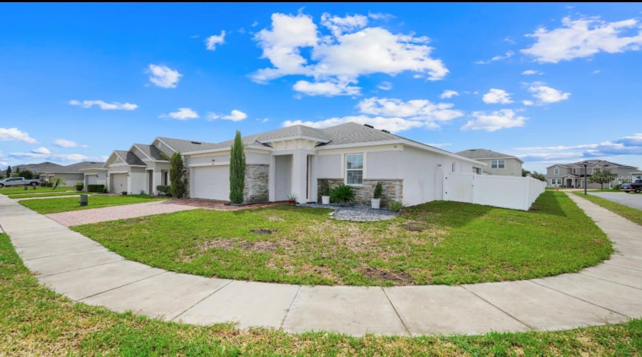 Davenport, Florida 33837, 3 Bedroom Bedrooms, ,2 Bathroombathrooms,Residential,For Sale,Benjamin,0,Mfro6442229