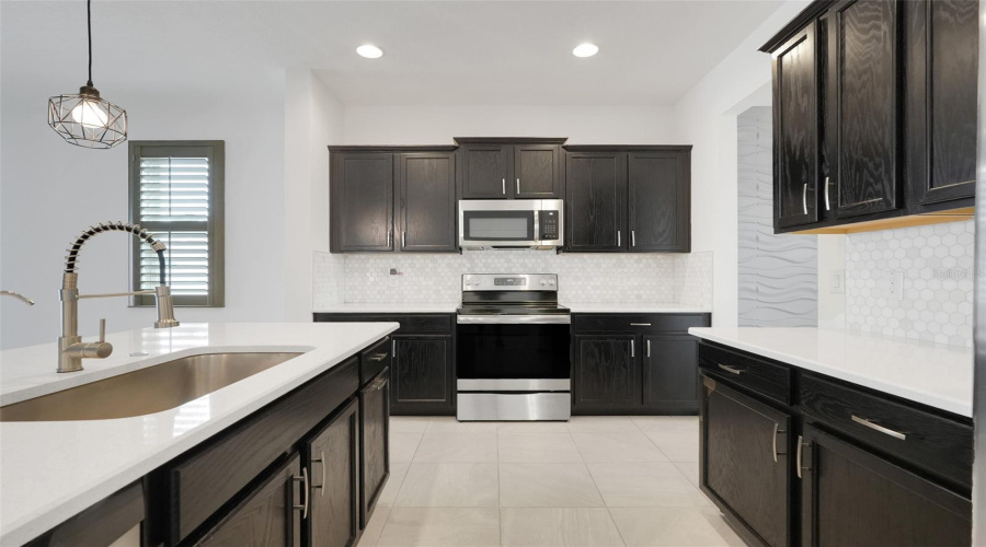 Davenport, Florida 33837, 3 Bedroom Bedrooms, ,2 Bathroombathrooms,Residential,For Sale,Benjamin,0,Mfro6442229