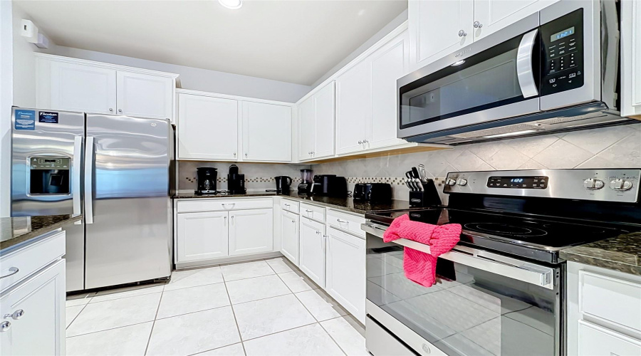 Kissimmee, Florida 34747, 8 Bedroom Bedrooms, ,6 Bathroombathrooms,Residential,For Sale,Qin,0,Mfro6443266
