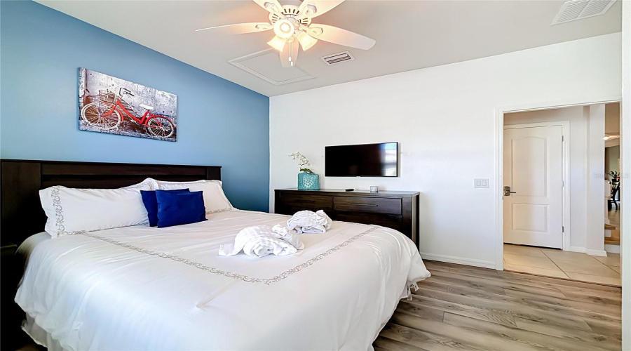 Kissimmee, Florida 34747, 8 Bedroom Bedrooms, ,6 Bathroombathrooms,Residential,For Sale,Qin,0,Mfro6443266