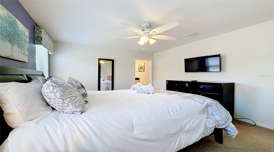 Kissimmee, Florida 34747, 8 Bedroom Bedrooms, ,6 Bathroombathrooms,Residential,For Sale,Qin,0,Mfro6443266