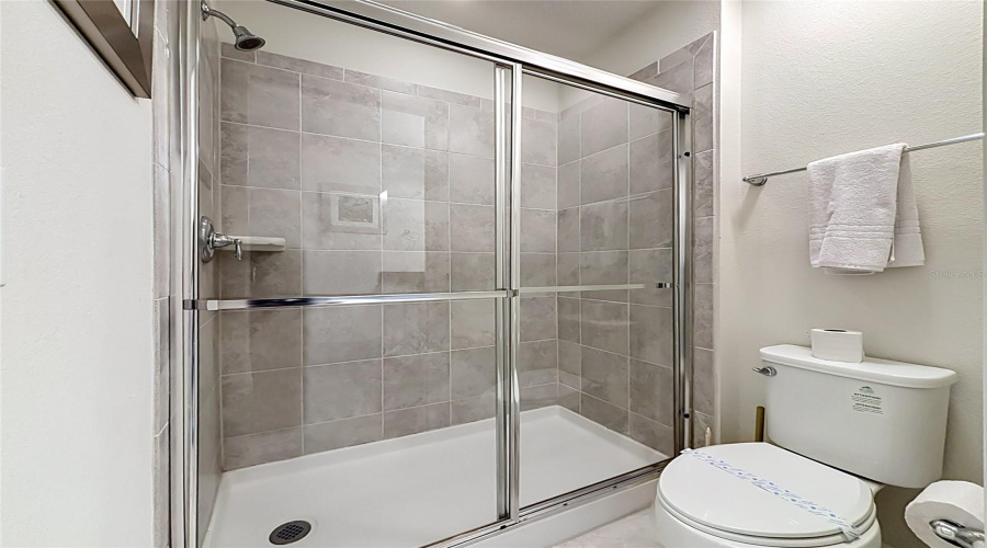Kissimmee, Florida 34747, 8 Bedroom Bedrooms, ,6 Bathroombathrooms,Residential,For Sale,Qin,0,Mfro6443266