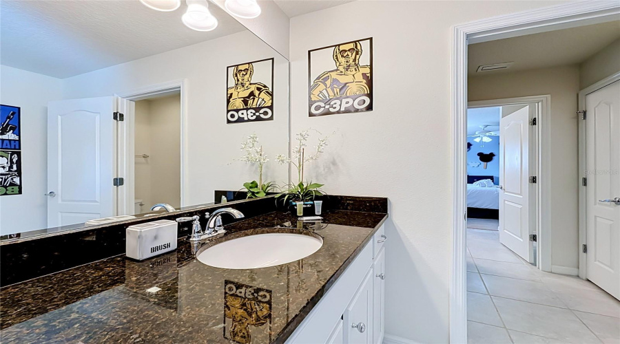 Kissimmee, Florida 34747, 8 Bedroom Bedrooms, ,6 Bathroombathrooms,Residential,For Sale,Qin,0,Mfro6443266