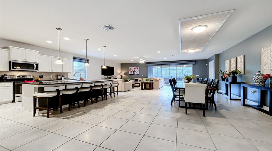 Kissimmee, Florida 34747, 8 Bedroom Bedrooms, ,6 Bathroombathrooms,Residential,For Sale,Qin,0,Mfro6443266