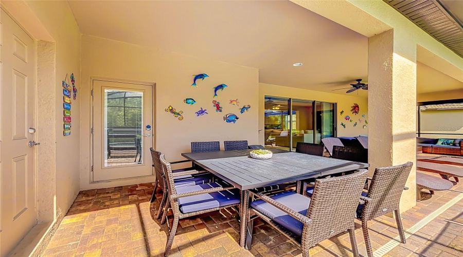 Kissimmee, Florida 34747, 8 Bedroom Bedrooms, ,6 Bathroombathrooms,Residential,For Sale,Qin,0,Mfro6443266