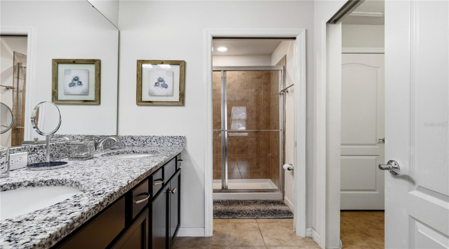 Davenport, Florida 33837, 5 Bedroom Bedrooms, ,4 Bathroombathrooms,Residential,For Sale,Terrasonesta,0,Mfro6443252