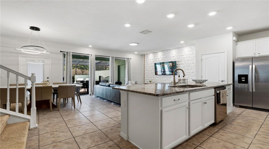 Davenport, Florida 33837, 5 Bedroom Bedrooms, ,4 Bathroombathrooms,Residential,For Sale,Terrasonesta,0,Mfro6443252