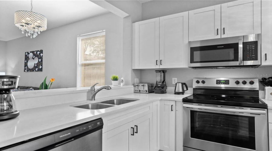 Davenport, Florida 33897, 4 Bedroom Bedrooms, ,3 Bathroombathrooms,Residential,For Sale,Napoli,0,Mfro6443700