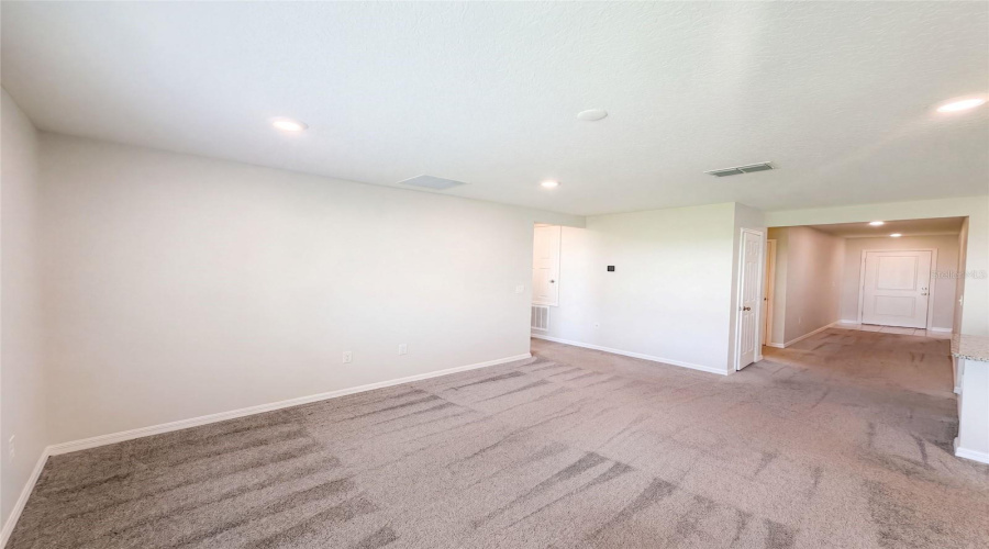 Davenport, Florida 33897, 3 Bedroom Bedrooms, ,2 Bathroombathrooms,Residential,For Sale,Biscotto,0,Mfro6443471
