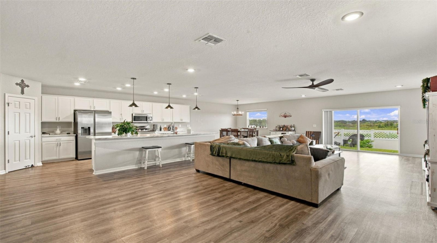 Davenport, Florida 33837, 5 Bedroom Bedrooms, ,3 Bathroombathrooms,Residential,For Sale,Mountain Flower,0,Mfro6443456