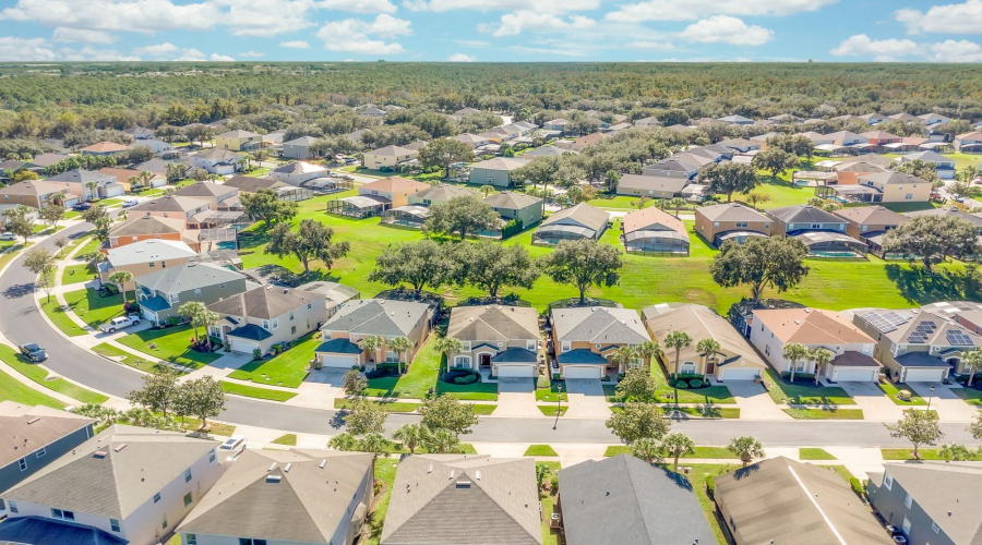 Kissimmee, Florida 34747, 7 Bedroom Bedrooms, ,4 Bathroombathrooms,Residential,For Sale,Lido Key,0,Mfrs5157921