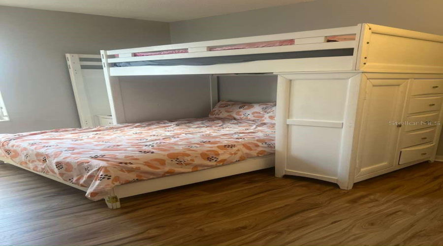 Davenport, Florida 33897, 5 Bedroom Bedrooms, ,4 Bathroombathrooms,Residential,For Sale,Castlemain,0,Mfro6389124
