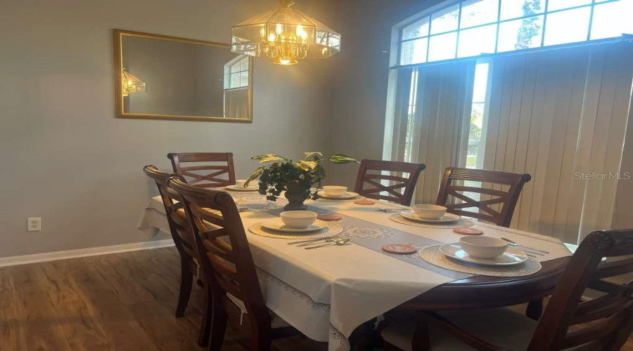Davenport, Florida 33897, 5 Bedroom Bedrooms, ,4 Bathroombathrooms,Residential,For Sale,Castlemain,0,Mfro6389124