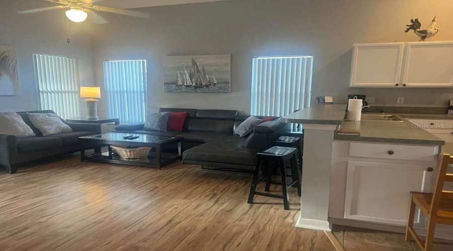 Davenport, Florida 33897, 5 Bedroom Bedrooms, ,4 Bathroombathrooms,Residential,For Sale,Castlemain,0,Mfro6389124