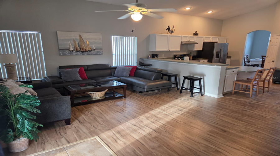Davenport, Florida 33897, 5 Bedroom Bedrooms, ,4 Bathroombathrooms,Residential,For Sale,Castlemain,0,Mfro6389124