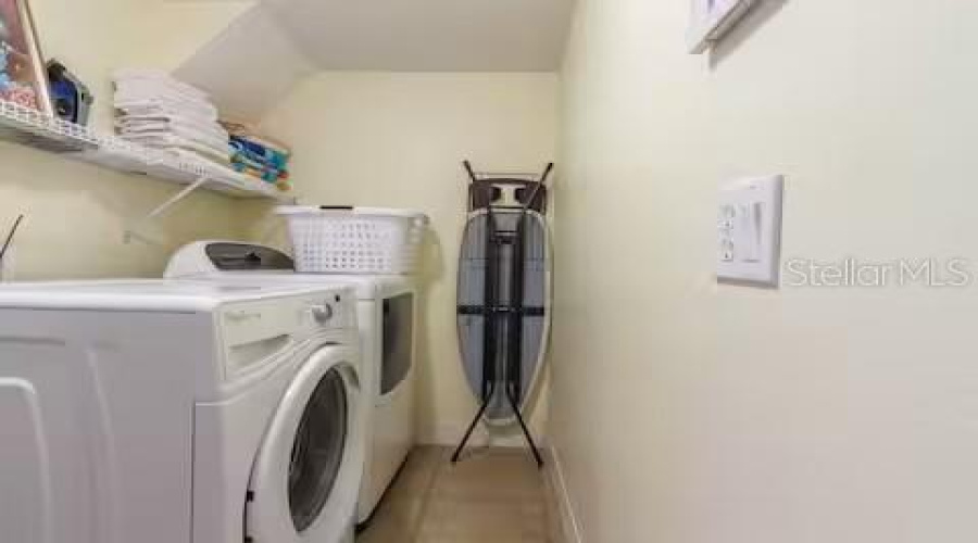 Kissimmee, Florida 34747, 8 Bedroom Bedrooms, ,7 Bathroombathrooms,Residential,For Sale,Formosa,0,Mfro6443432