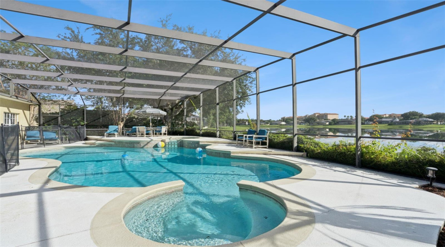 Kissimmee, Florida 34747, 8 Bedroom Bedrooms, ,7 Bathroombathrooms,Residential,For Sale,Formosa,0,Mfro6443432