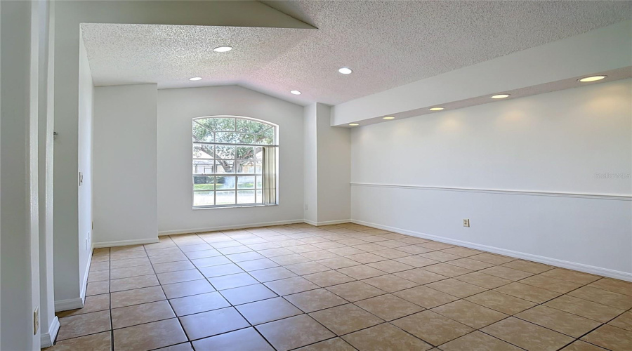 Living Dining - Staged