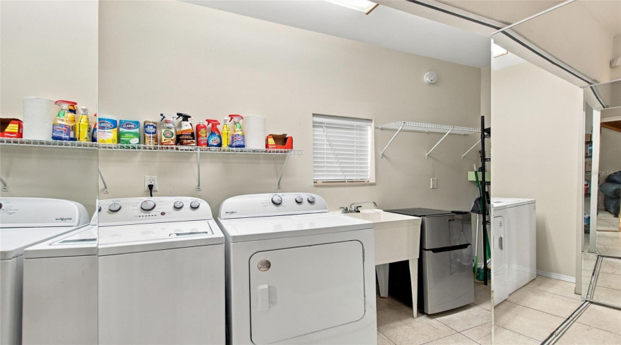 Davenport, Florida 33837, 2 Bedroom Bedrooms, ,1 Bathroombathrooms,Residential,For Sale,Par Pines,0,Mfro6443579