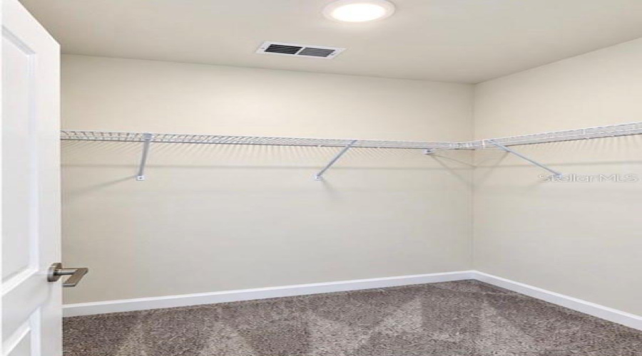 Davenport, Florida 33896, 4 Bedroom Bedrooms, ,2 Bathroombathrooms,Residential,For Sale,Trappers Trail,0,Mfro6443752