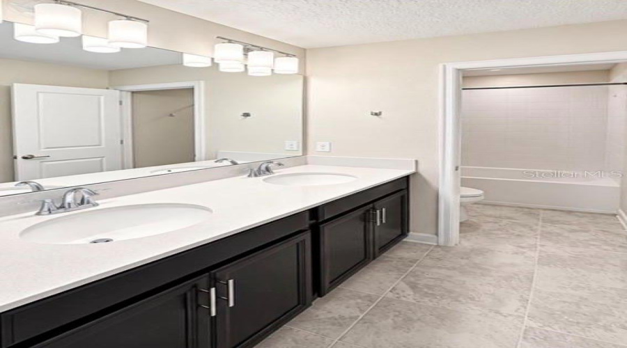 Davenport, Florida 33896, 4 Bedroom Bedrooms, ,2 Bathroombathrooms,Residential,For Sale,Trappers Trail,0,Mfro6443752
