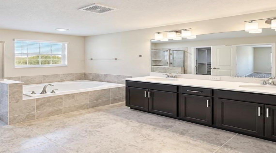 Davenport, Florida 33896, 4 Bedroom Bedrooms, ,2 Bathroombathrooms,Residential,For Sale,Trappers Trail,0,Mfro6443752