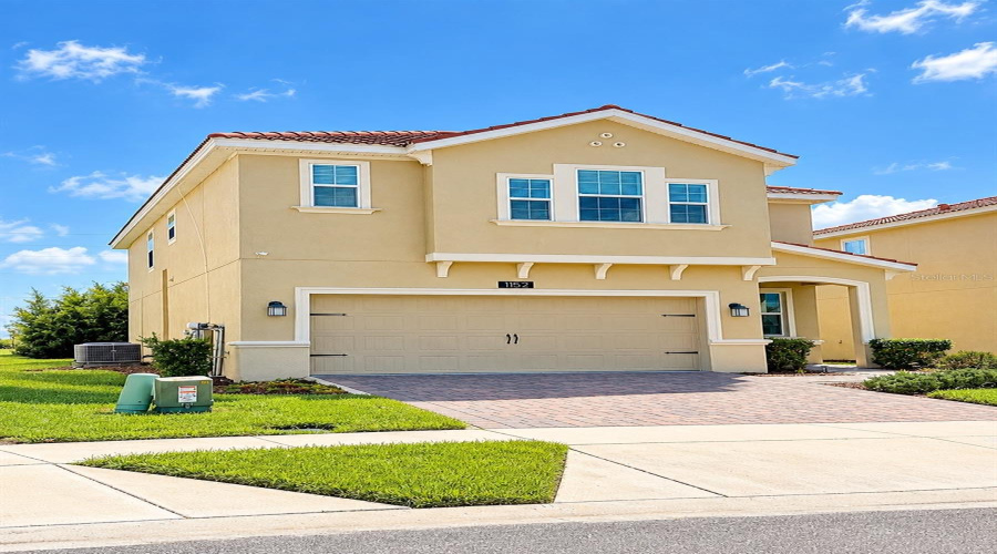 Davenport, Florida 33896, 4 Bedroom Bedrooms, ,2 Bathroombathrooms,Residential,For Sale,Trappers Trail,0,Mfro6443752