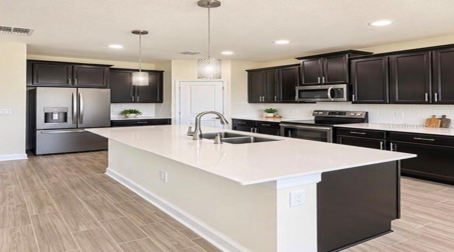 Davenport, Florida 33896, 4 Bedroom Bedrooms, ,2 Bathroombathrooms,Residential,For Sale,Trappers Trail,0,Mfro6443752