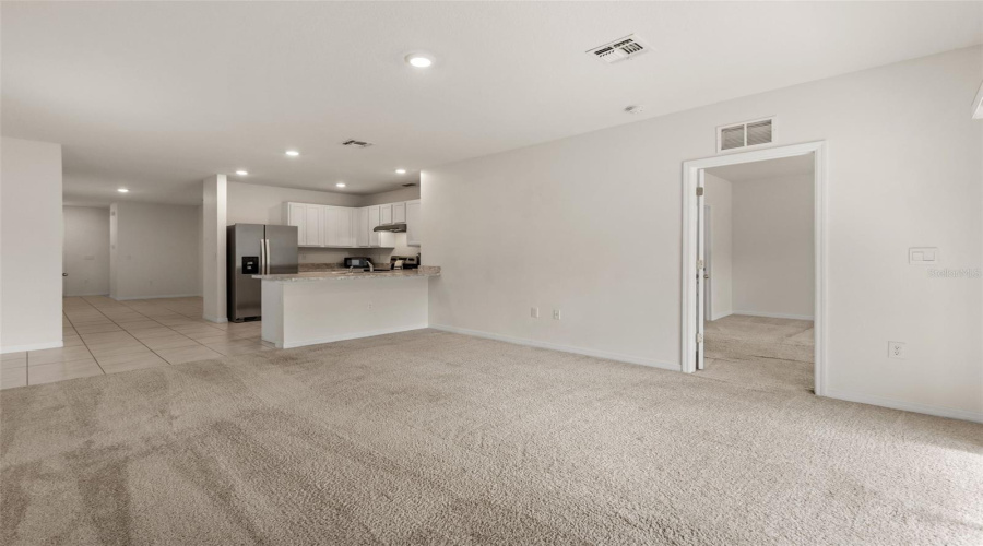 Davenport, Florida 33837, 3 Bedroom Bedrooms, ,2 Bathroombathrooms,Residential,For Sale,Gina,0,Mfrs5153928