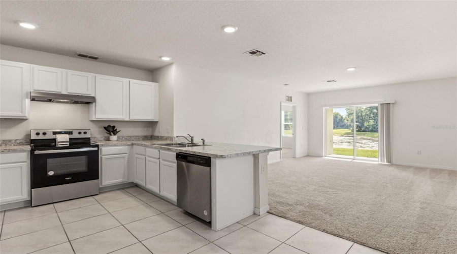 Davenport, Florida 33837, 3 Bedroom Bedrooms, ,2 Bathroombathrooms,Residential,For Sale,Gina,0,Mfrs5153928